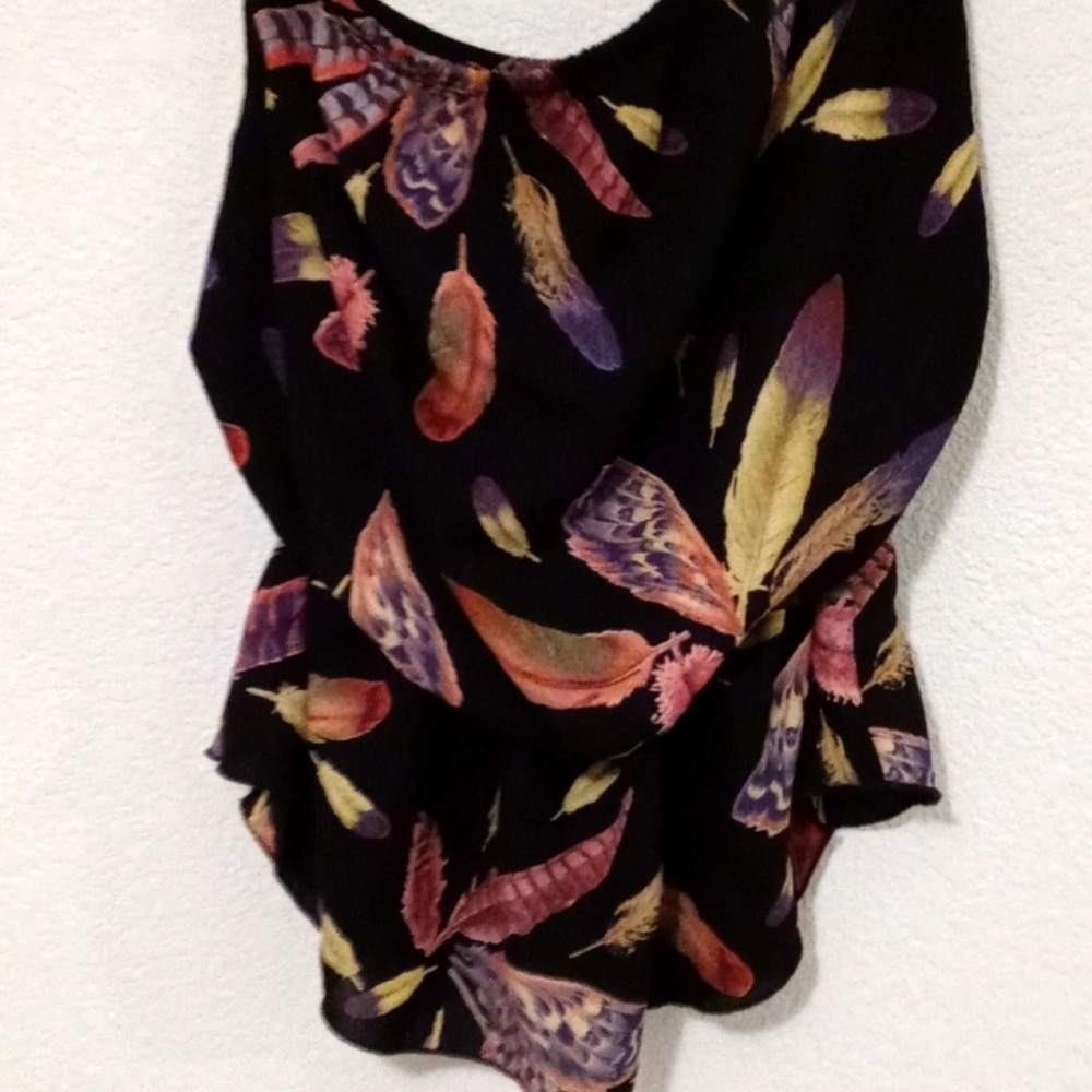 Blouse bundle.   Medium.  5 tops - Picture 5 of 5